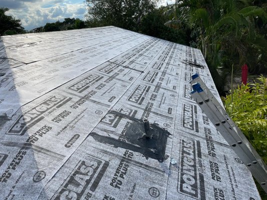 MZ Roofing Service Logo