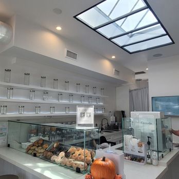 Cassetta - Inside - Coffee & Tea Near Me - Beverly Hills, California Cassetta - Inside - Coffee & Tea Near Me - Beverly Hills, California