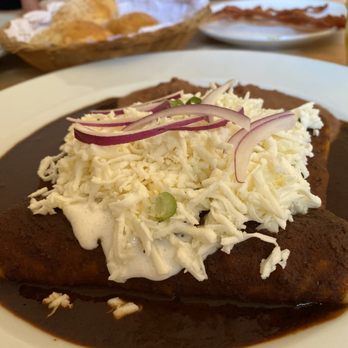 Maque - Enchiladas with mole sauce - Breakfast & Brunch Near Me - México, D.F., DIF Maque - Enchiladas with mole sauce - Breakfast & Brunch Near Me - México, D.F., DIF