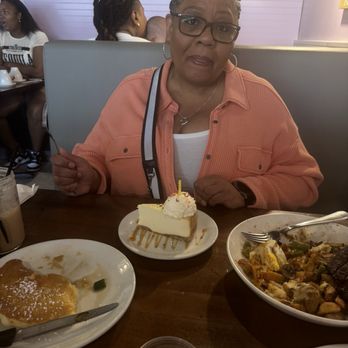 Honeybear Cafe - Side of Pancakes (2) - Breakfast & Brunch Near Me - Chicago, Illinois
