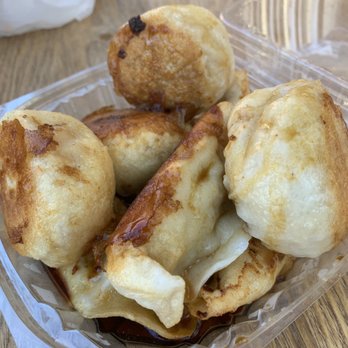King Dumplings - 4 fried pork and chive dumplings, 4 fried pork buns - Chinese Near Me - New York, New York King Dumplings - 4 fried pork and chive dumplings, 4 fried pork buns - Chinese Near Me - New York, New York