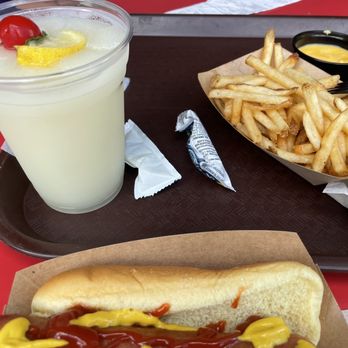 Casey's Corner - Frozen Mint Julep Lemonade - Hot Dogs Near Me - Orlando, Florida