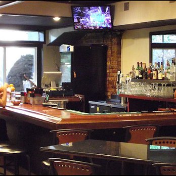 El Arroyo - El Arroyo features a full-service bar that also serves as a dining room when the main dining room gets crowded. TV monitors play soccer. - Mexican Near Me - Sonora, California El Arroyo - El Arroyo features a full-service bar that also serves as a dining room when the main dining room gets crowded. TV monitors play soccer. - Mexican Near Me - Sonora, California