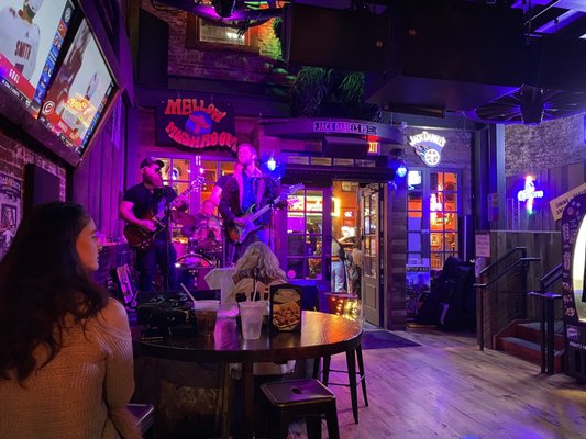 Mellow Mushroom by null