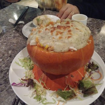 天然齋 - The truffle flavored fried rice served inside of a roasted pumpkin.  Exquisite. - Vegetarian Near Me - Hong Kong, HK