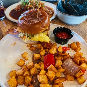 Pradera Brunch - Breakfast Sandwich - Breakfast & Brunch Near Me - Baldwin Park, California