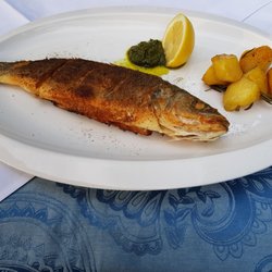 Ristorante La Fenice - Een zalige Dorade gebakken op de huid met heerlijke verse rozemarijn aardappeltjes