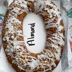 Oliver's Bakery - Almond Kringle