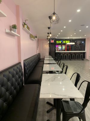 ViVi Bubble Tea New Dorp by null