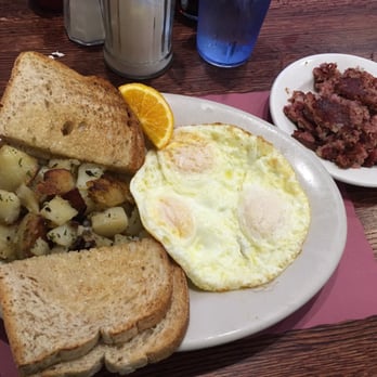 The Breakfast Nook - Mama's Hash breakfast.  Delicious and such a large portion! - Breakfast & Brunch Near Me - North Haven, Connecticut