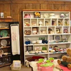 Morgantown ReUzit Shoppe - The vintage room, a step back in time