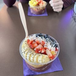 Oola Bowls - Lebanon - Oola Bowl and Build-Your-Own Bowl