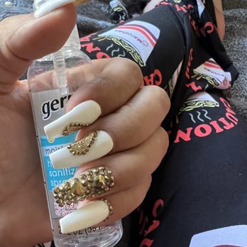 Miracle Nails - Nail Salons Near Me - Hampton, Virginia