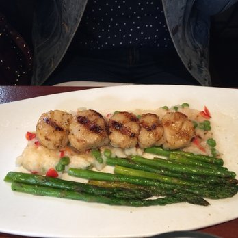 Seasons 52 - Scallops & Risotto with Asparagus - New American Near Me - Costa Mesa, California