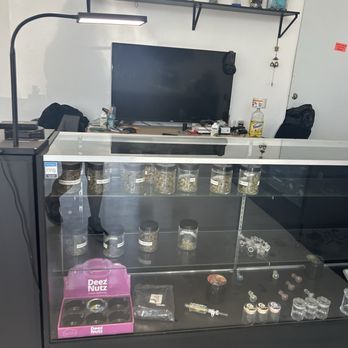 Beverly Greenz - Cannabis Dispensaries Near Me - East Los Angeles, California Beverly Greenz - Cannabis Dispensaries Near Me - East Los Angeles, California