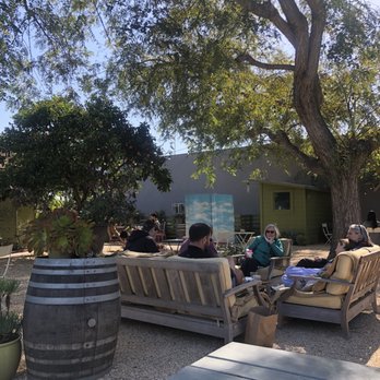 Dart Coffee Co - Coffee Roasteries Near Me - Santa Barbara, California