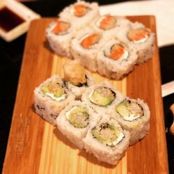 Sushi Paradise - Philadelphia Roll Spicy Salmon Roll