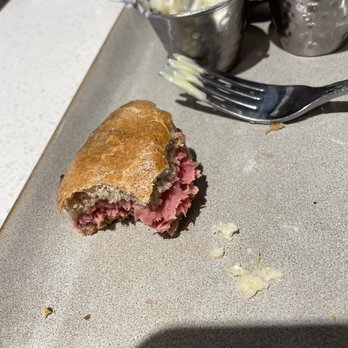 Point B - Roast beef sandwiche - New American Near Me - Knoxville, Tennessee
