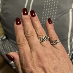 Glamour Nails - Burgundy with rounded ends