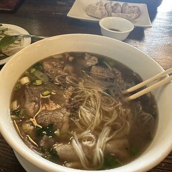 Viet Nam Palace - Vietnamese Near Me - Orange Park, Florida