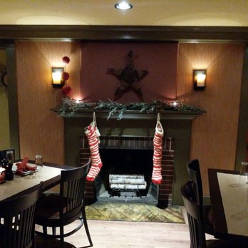 Cedar Street Grille - Ambiance! - New American Near Me - Sturbridge, Massachusetts