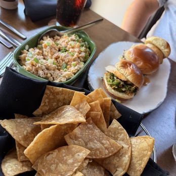 Stilt House - Corn dip & chips and honey chicken sliders - Gastropubs Near Me - Cedarburg, Wisconsin Stilt House - Corn dip & chips and honey chicken sliders - Gastropubs Near Me - Cedarburg, Wisconsin