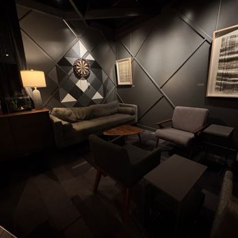 Art Haus Bar - This is the sexy sultry lounge area I had all to myself:-) - Cocktail Bars Near Me - Boise, Idaho