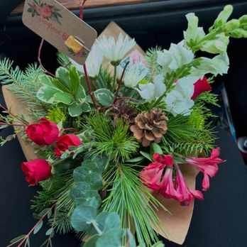 Sungrove Blossoms - Florists Near Me - Rochester, New York