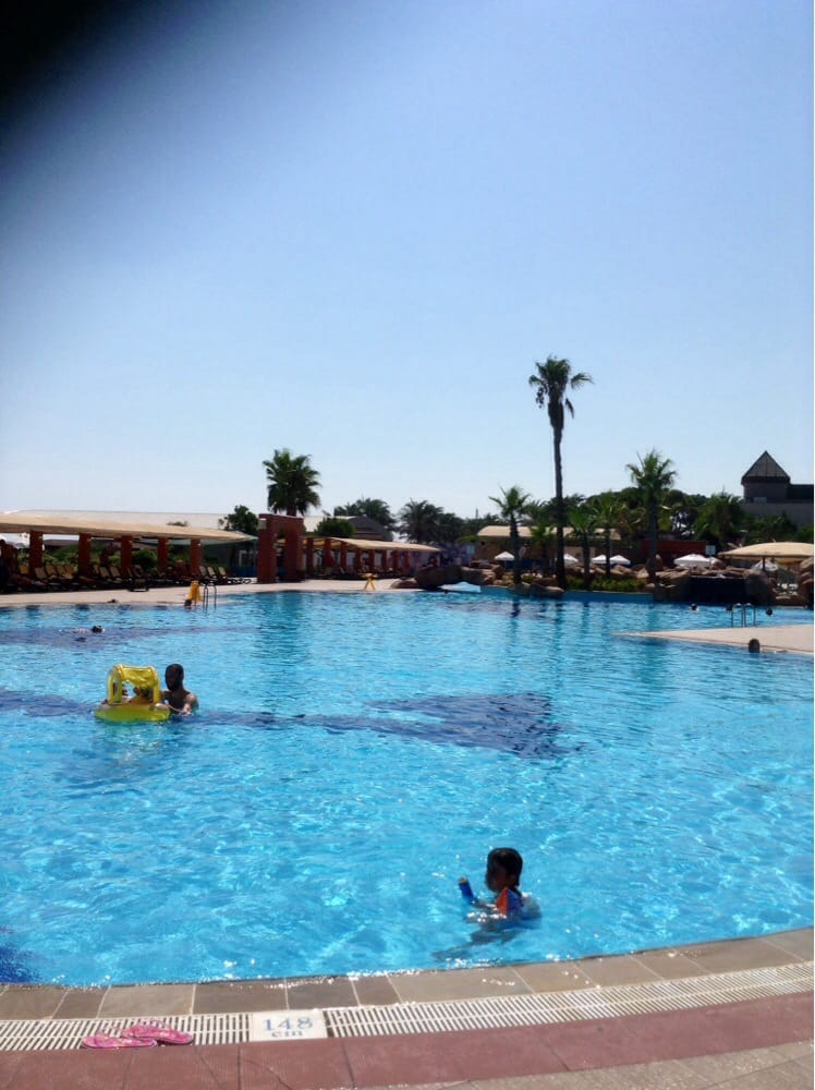 Maritim Pine Beach Resort