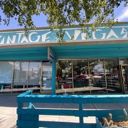 Vintage Vegas - Store front 7/2023