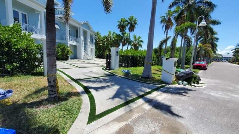 Slide of LG Contractors