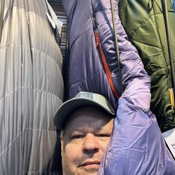 REI - Testing sleeping bags
