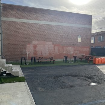 Black Ring Coffee Roasters - Outside seating area - Coffee Roasteries Near Me - Long Beach, California