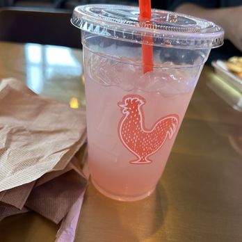 Houston TX Hot Chicken - Yummmm. Get the lemonade it's worth the cost! - Chicken Shop Near Me - Spokane, Washington