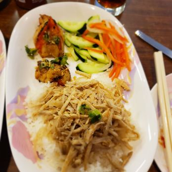 Saigon 2 - Vietnamese Near Me - Rio Rancho, New Mexico