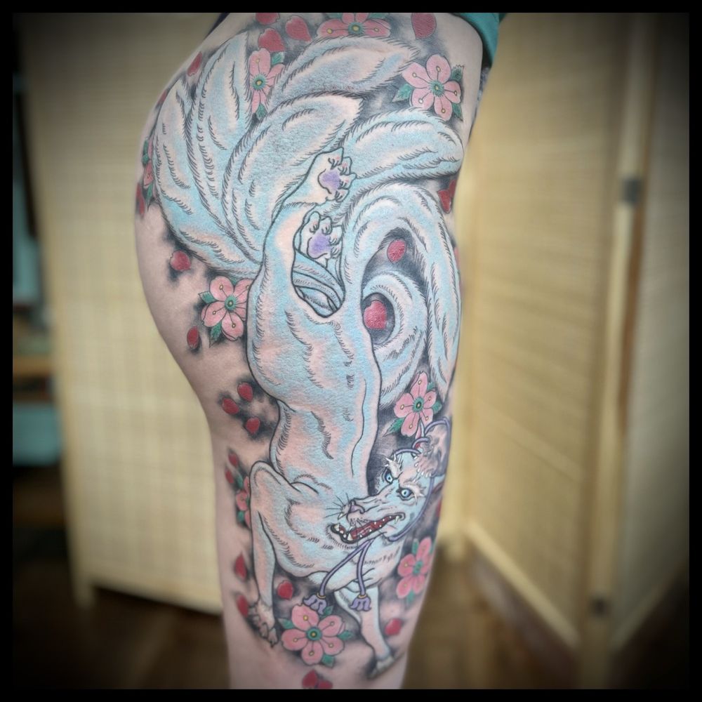 Longhorn State Tattoo Expo | tattoo convention | Kay Bailey Hutchison  Convention Center Dallas, South Griffin Street, Dallas, TX, USA, image size:1000x1000