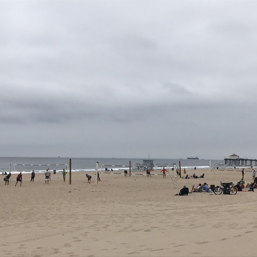Manhattan Beach - Beach volleyball - Beaches Near Me - Manhattan Beach, California Manhattan Beach - Beach volleyball - Beaches Near Me - Manhattan Beach, California