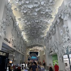 DFS Waikiki - They renovated the inside, very nice!
