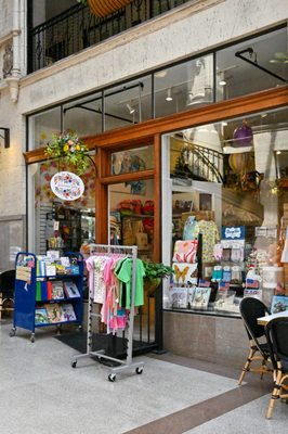 Grove Arcade by null