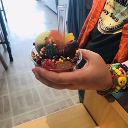 Happy Bees - Tropical Italian ice with nerds and gummy bears