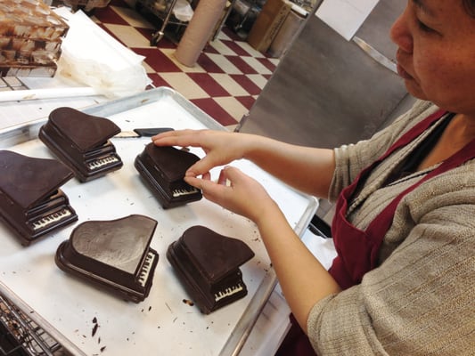 Serenade Chocolatier by null