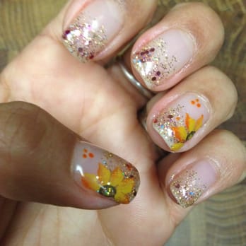 K3 Nails And Spa - Beautiful sunflower nails with sparkles :) I LOVE THEM! Thanks Jen! - Nail Salons Near Me - Milpitas, California