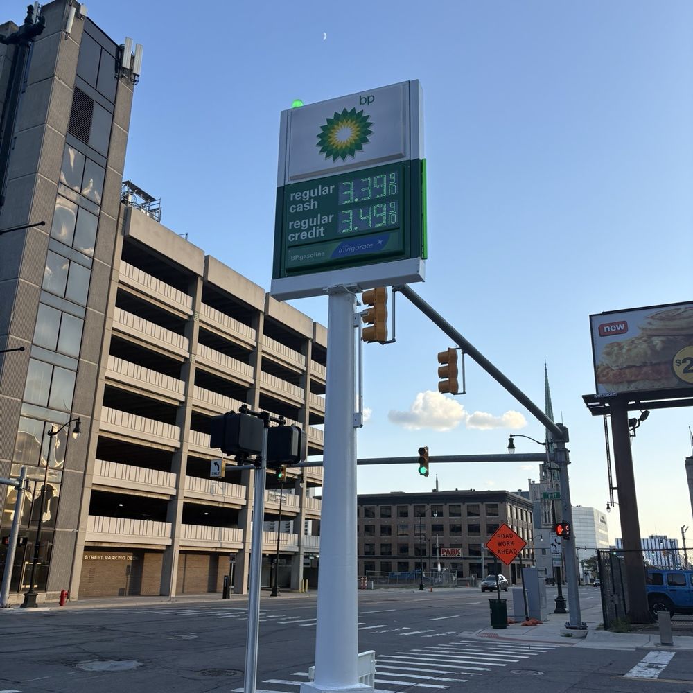 bp - Gas Stations Near Me - Detroit, Michigan