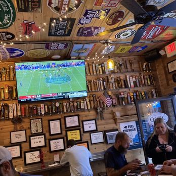 Queen City Bites & Crafts - Inside - Sports Bars Near Me - Charlotte, North Carolina