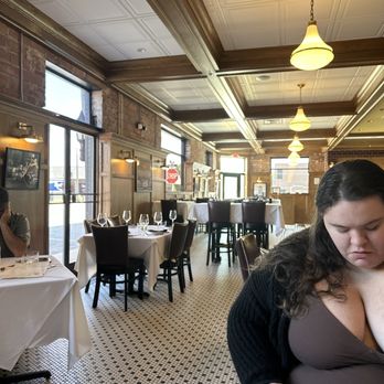 City Hall Steakhouse - City Hall dining area - Steakhouses Near Me - Jenks, Oklahoma City Hall Steakhouse - City Hall dining area - Steakhouses Near Me - Jenks, Oklahoma