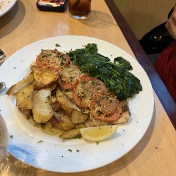 Drago's Seafood Restaurant - Mediterranean Salad - Seafood Near Me - New Orleans, Louisiana