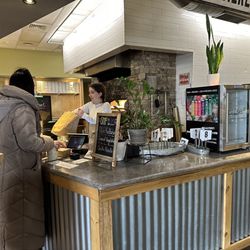 Pulse Cafe - Service area