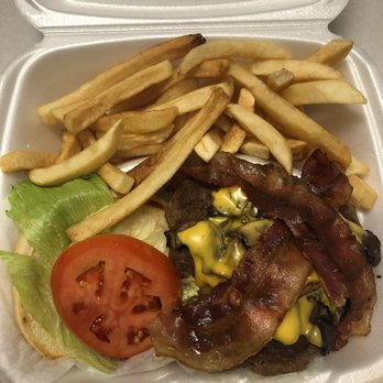 Gerald's Donuts & Burgers - Squealer burger added mushrooms - Donuts Near Me - Arabi, Louisiana