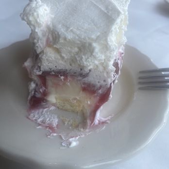 Amish Acres - Raspberry cream pie - Hotels Near Me - Nappanee, Indiana Amish Acres - Raspberry cream pie - Hotels Near Me - Nappanee, Indiana