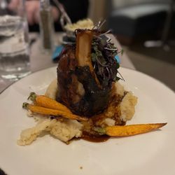 Valley’s Edge Steak & Seafood - Osso Buco
